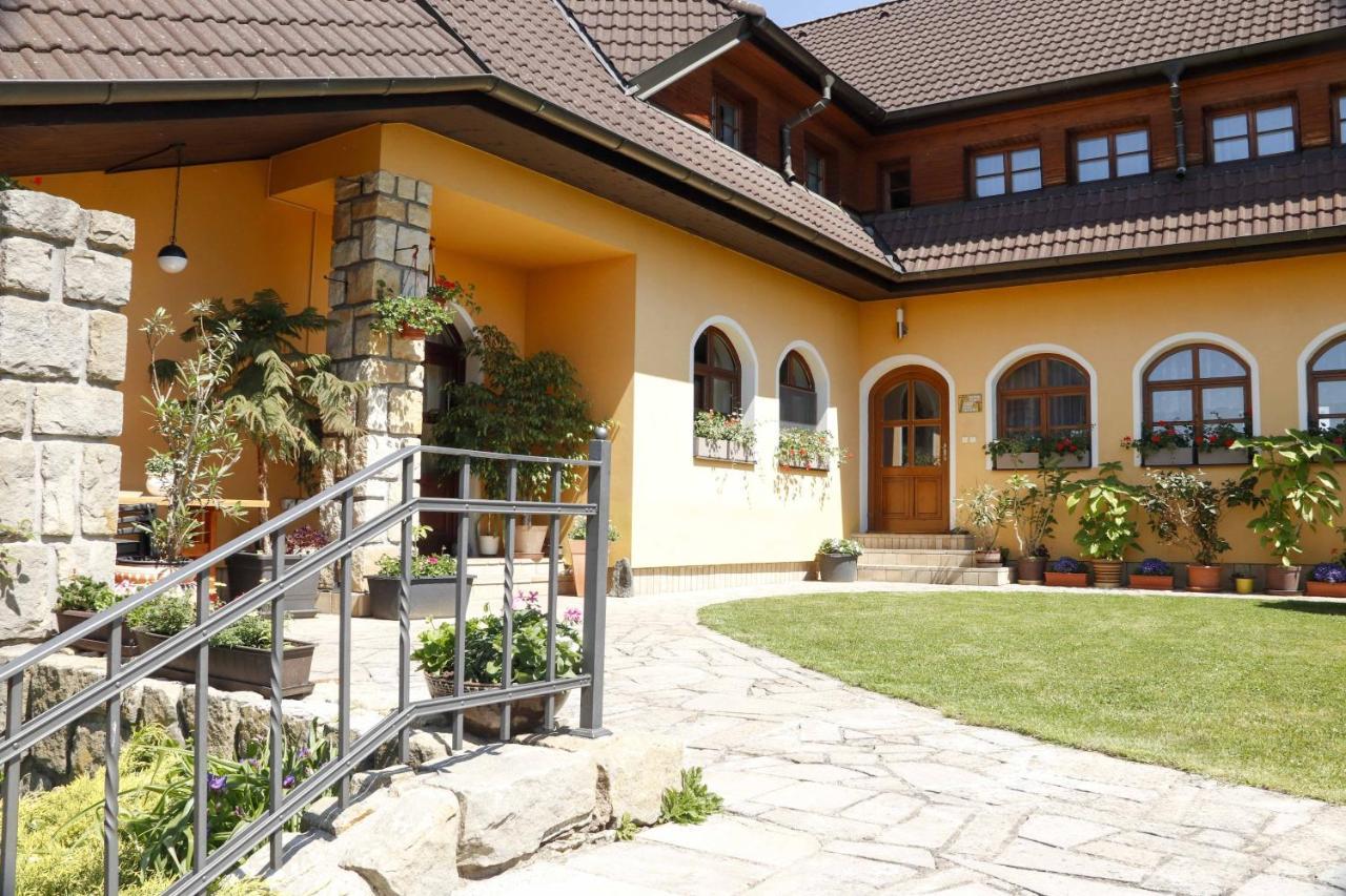 Apartman U Vagnera Dvůr Králové nad Labem Εξωτερικό φωτογραφία